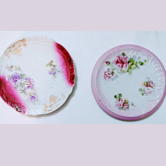 Pair (2) Vintage Round Floral TRIVET PLATES Pink and White Rose and Floral Print - Picture 1 of 6